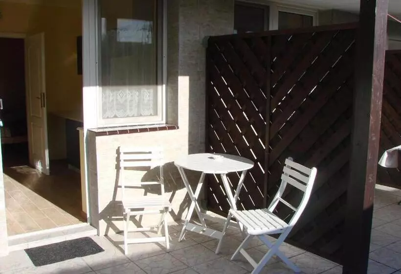 Aamiaismajoitus (B&B) Dom Gościnny Marcela