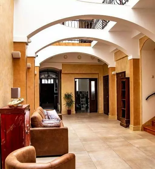 Aamiaismajoitus (B&B) Gościniec Asticus