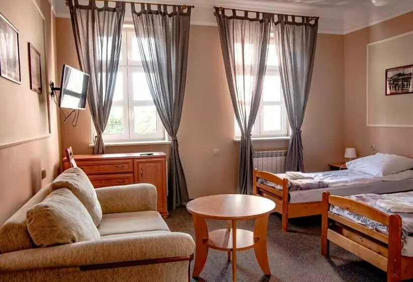 Aamiaismajoitus (B&B) Gościniec Asticus