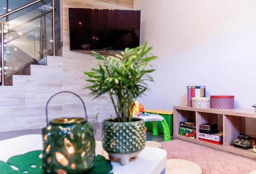 Bed and Breakfast Gościniec Przywidzki