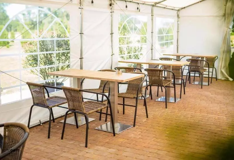 Aamiaismajoitus (B&B) Gościniec Zacisze I Blisko A2 Dąbie Uniejów I Restauracja