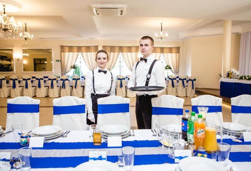 مبيت وإفطار Gościniec Zacisze I Blisko A2 Dąbie Uniejów I Restauracja