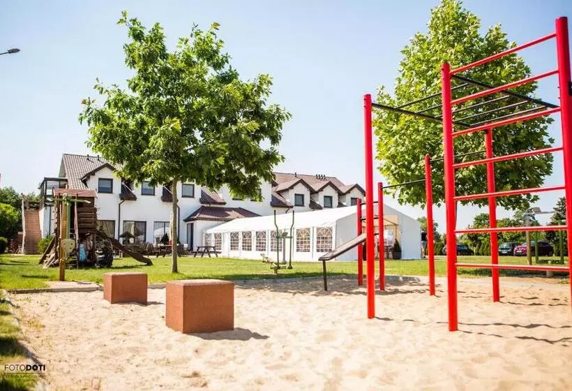 Aamiaismajoitus (B&B) Gościniec Zacisze I Blisko A2 Dąbie Uniejów I Restauracja