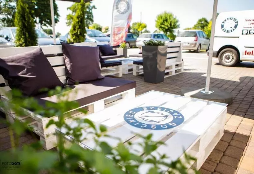 Aamiaismajoitus (B&B) Gościniec Zacisze I Blisko A2 Dąbie Uniejów I Restauracja