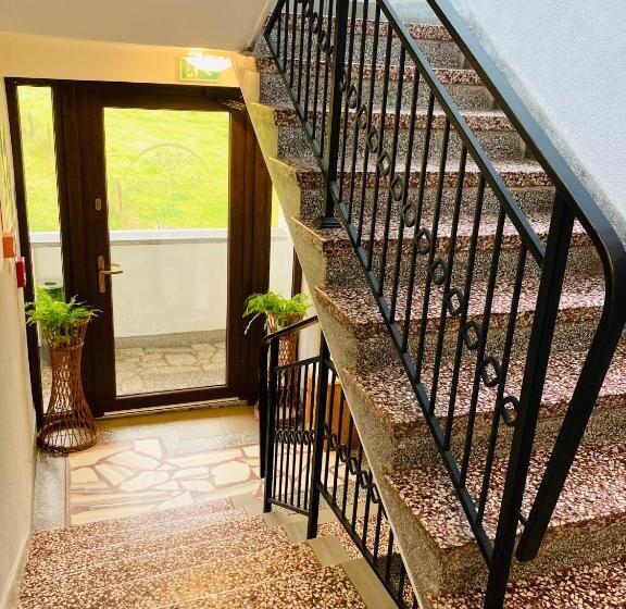 住宿加早餐  Na Kamieńcu