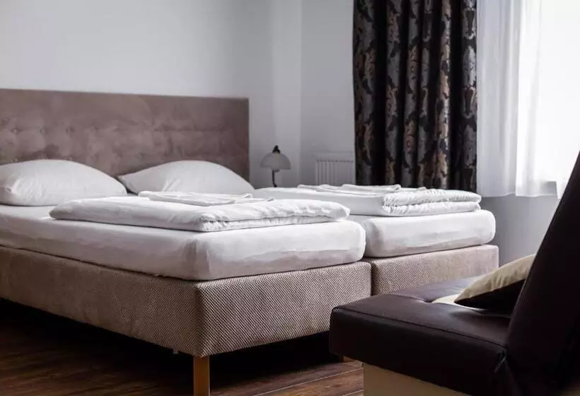 Aamiaismajoitus (B&B) Gold Rooms