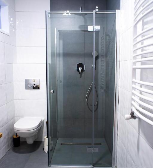 צימר Salon Win Wine Bar & Apartments