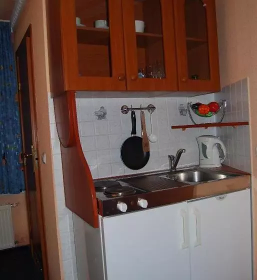 Aamiaismajoitus (B&B) Villa Europa