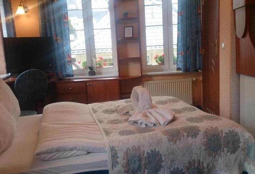 تختخواب و صبحانه Villa Europa