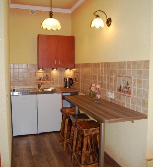 تختخواب و صبحانه Villa Europa