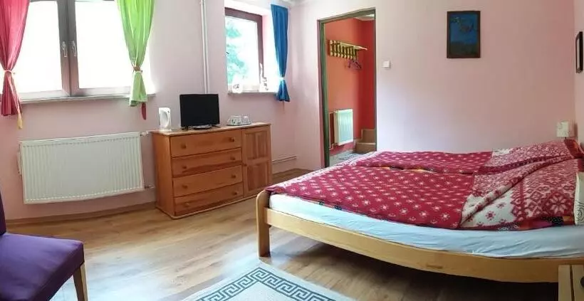 Aamiaismajoitus (B&B) Willa Mirabelka