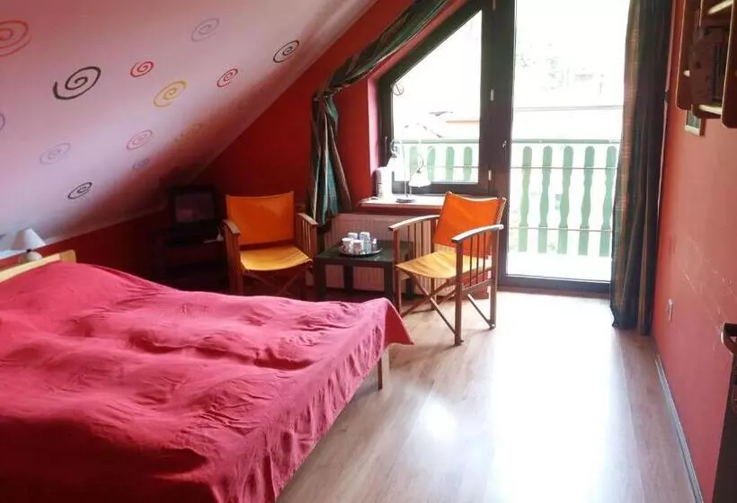 Aamiaismajoitus (B&B) Willa Mirabelka