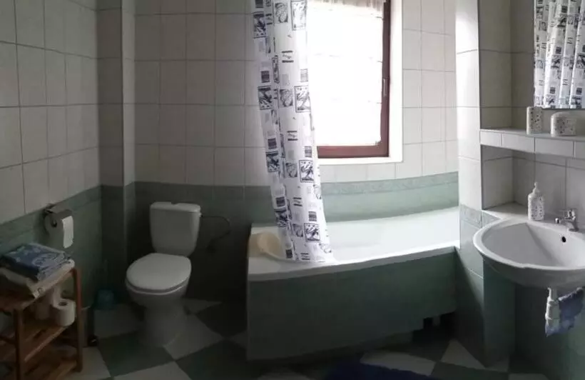 Aamiaismajoitus (B&B) Willa Mirabelka