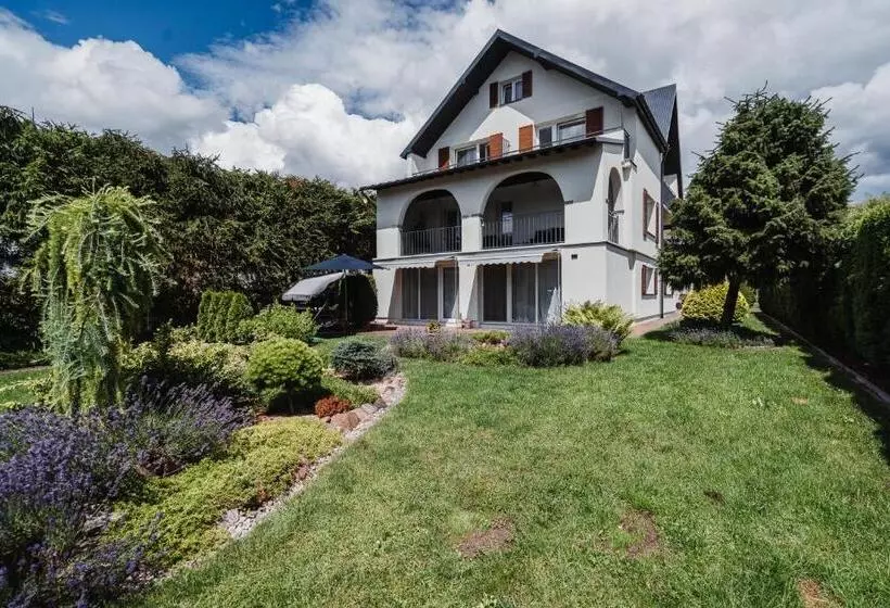 Aamiaismajoitus (B&B) Willa Zaciszne Centrum Augustów