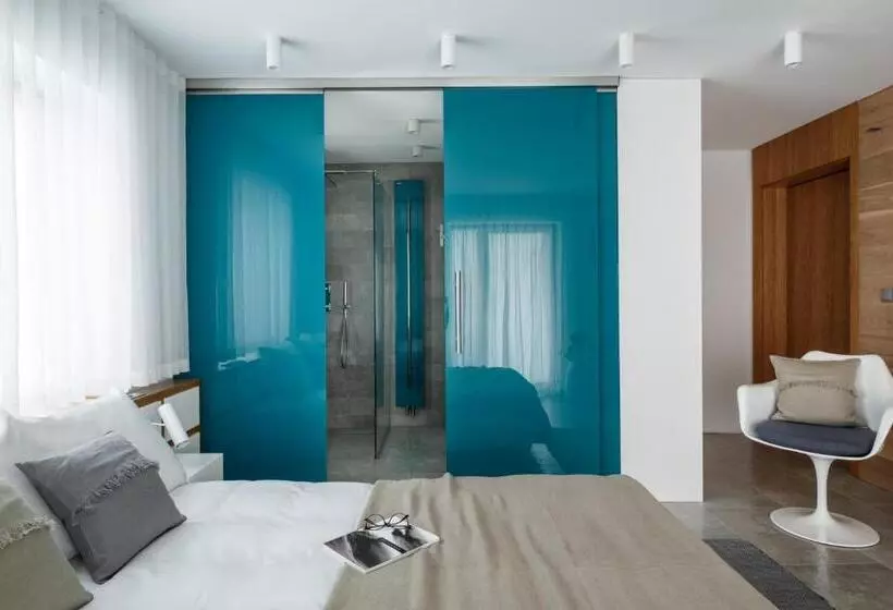 ベッドアンドブレックファースト Zimowy Domek Boutique Rooms   Adults Only Vege