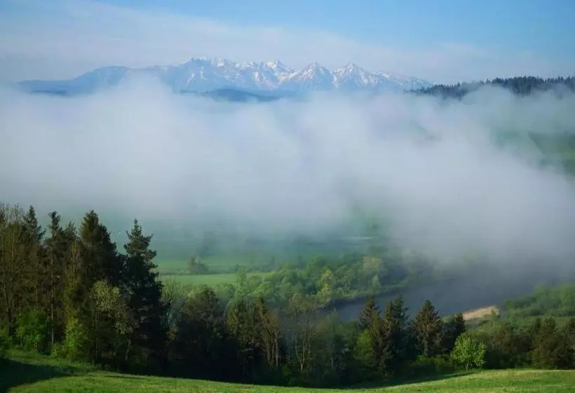 ホテル Agroturystyka Chmiel