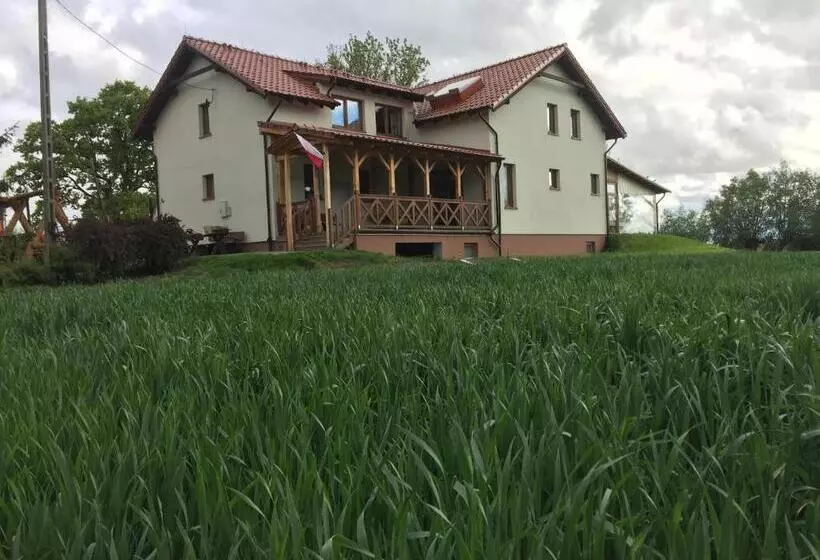 ホテル Bajanówka