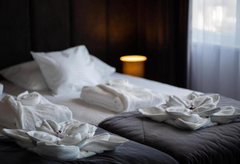 בית מלון כפרי Beskid Balneo Medical Resort & Spa