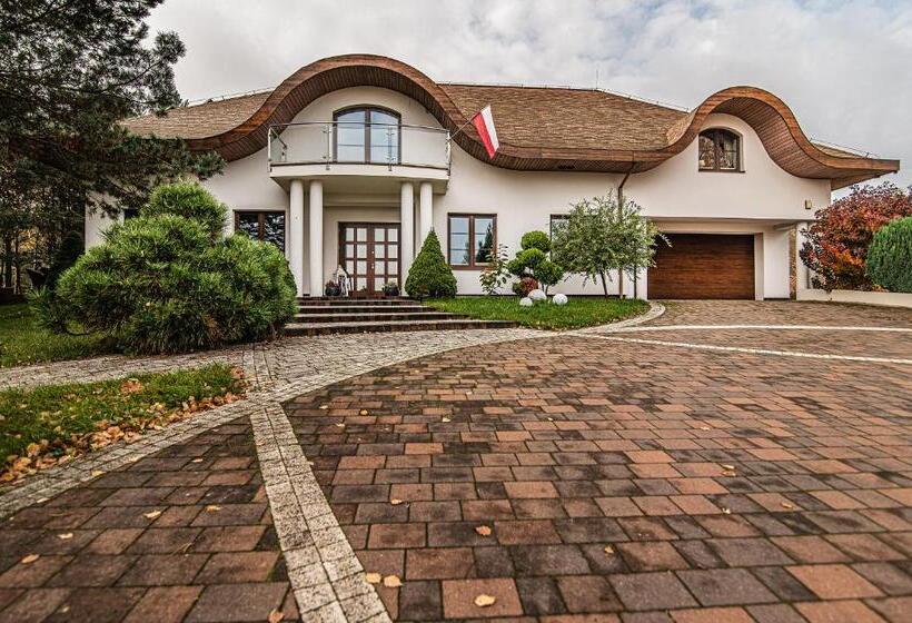 ホテル Modra Sikorka