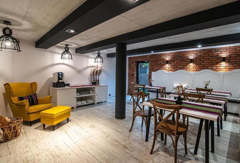 ホテル Modra Sikorka