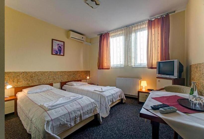 בית מלון כפרי Piast