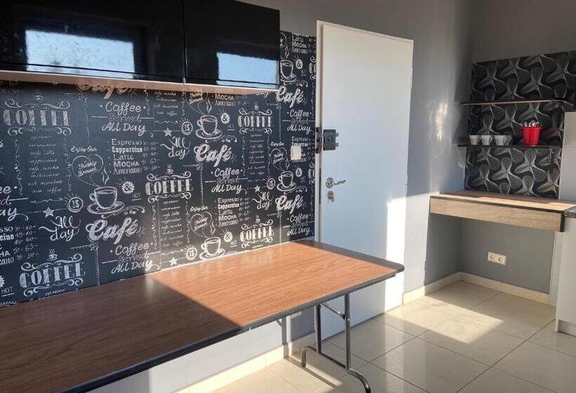 호텔 żółta Walizka Gościniec