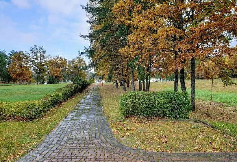 Motelli Park Inn Resort