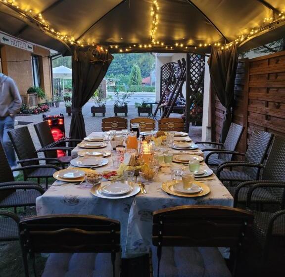 膳宿费 Forte & Piano