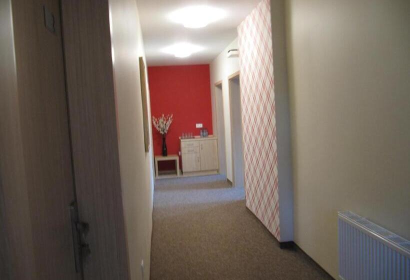 פנסיון Leśna Villa