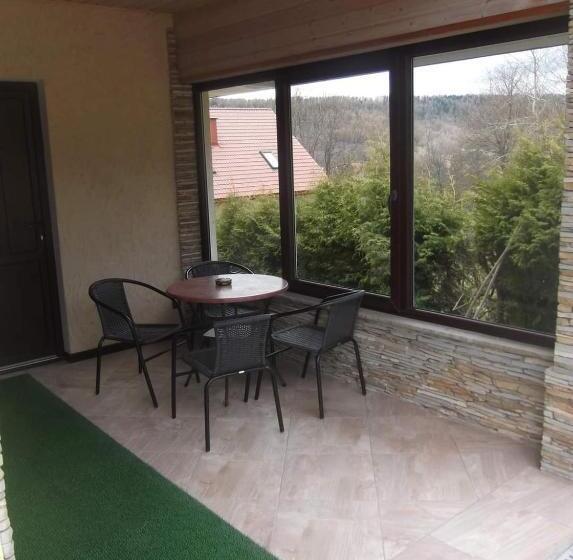 פנסיון Noclegi Pod Lasem