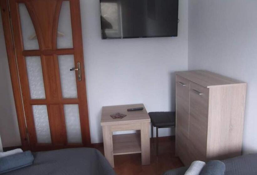 פנסיון Noclegi Pod Lasem