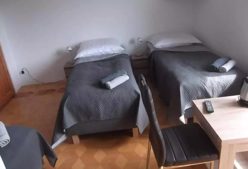 پانسیون Noclegi Pod Lasem