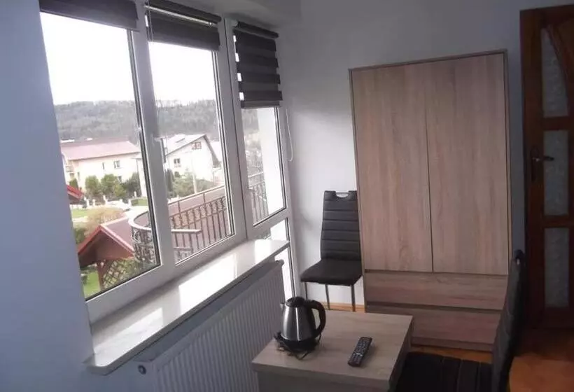 پانسیون Noclegi Pod Lasem