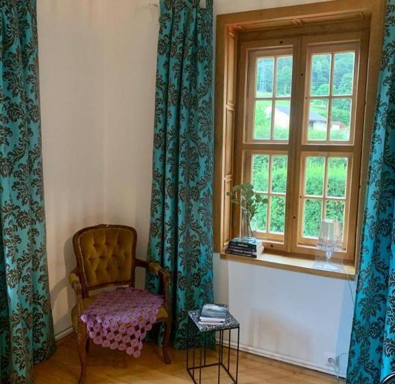 بنسيون Zajazd Hubert