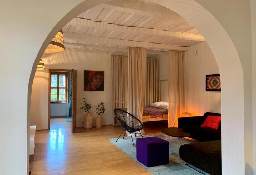 بنسيون Zajazd Hubert