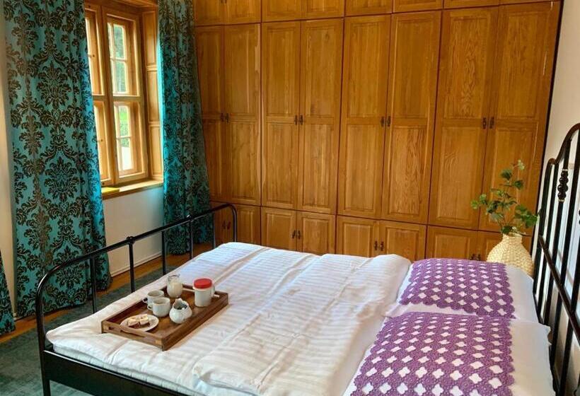 بنسيون Zajazd Hubert