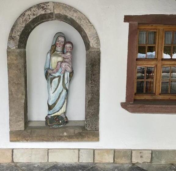 بنسيون Zajazd Hubert