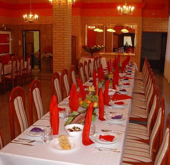 リゾートホテル Majątek Giże Marczak