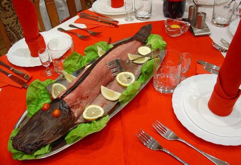 リゾートホテル Majątek Giże Marczak