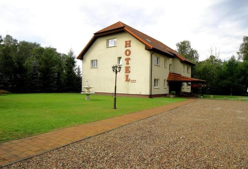 Restaurant & Hostel Broadway