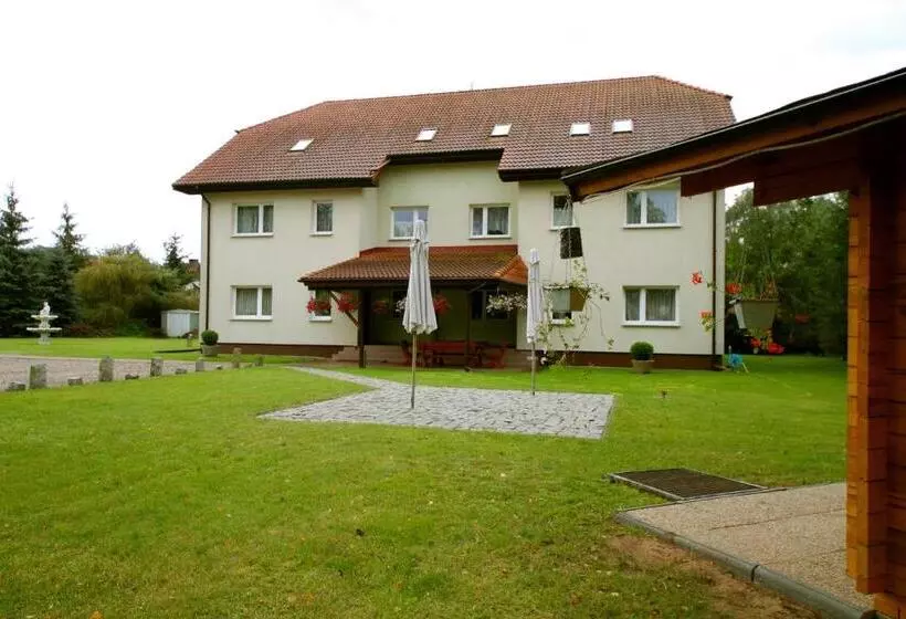 Restaurant & Hostel Broadway