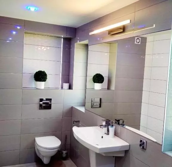 ユースホステル Noclegi I Restauracja Gracja