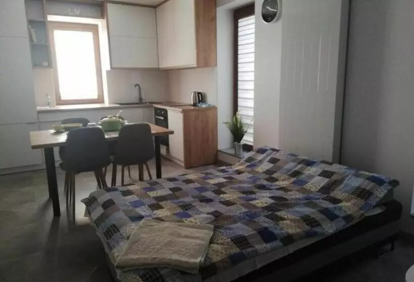 ユースホステル Noclegi I Restauracja Gracja