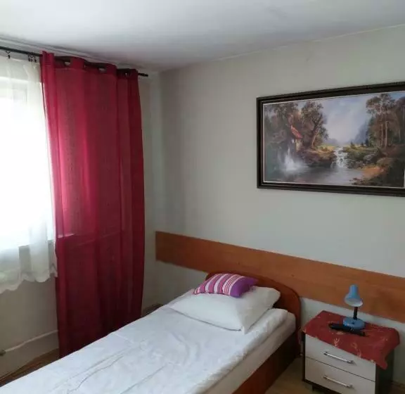 هاستل Noclegi Pokoje Goscinne Lublin