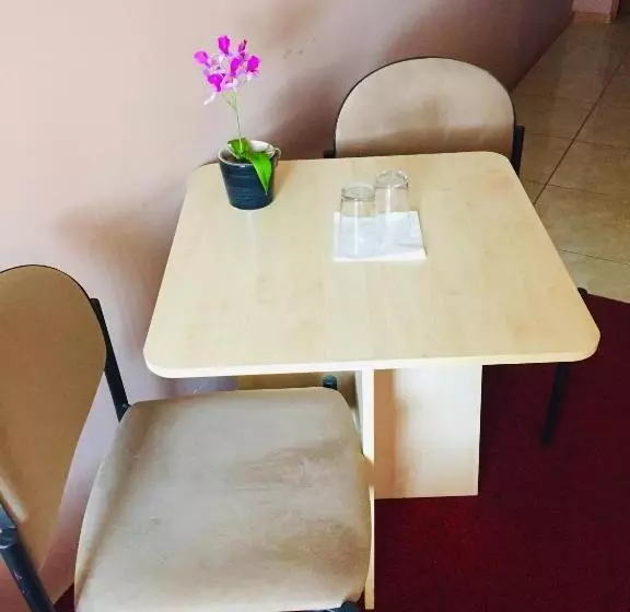 ユースホステル Zajazd Hubus