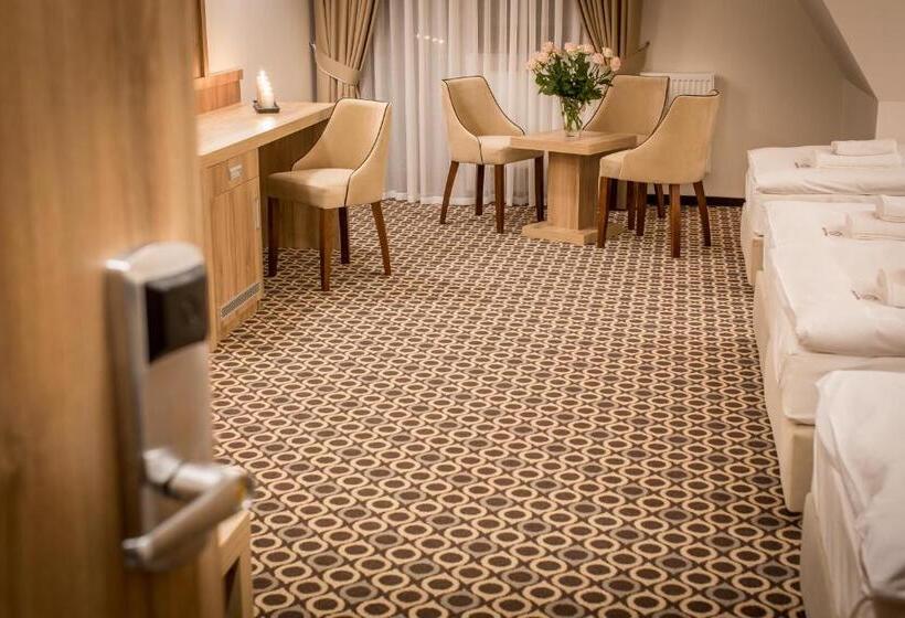 ベッドアンドブレックファースト Borowy Dwór Biznes, Spa & Fun