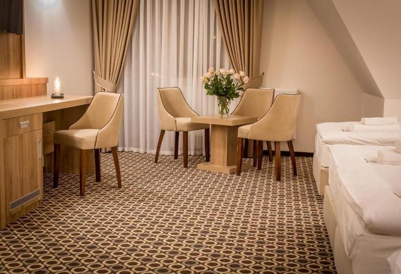 ベッドアンドブレックファースト Borowy Dwór Biznes, Spa & Fun