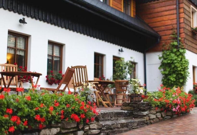 Bed and Breakfast Chata Cyborga