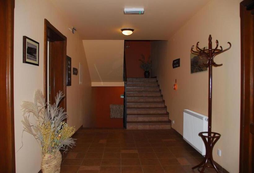 Bed and Breakfast Chata Cyborga