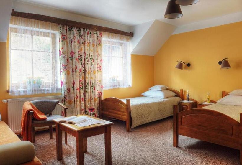 Bed and Breakfast Chata Cyborga